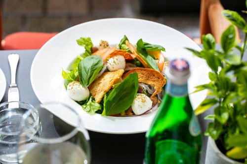 bocconcini_salad